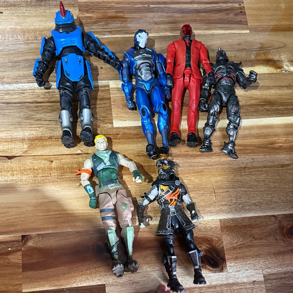 Fortnite action figures lot